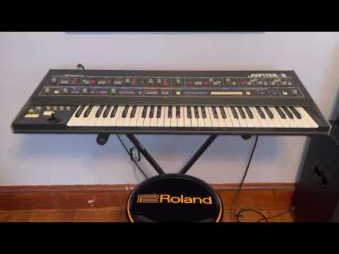 Roland Jupiter 6 61-Key Synthesizer image 7