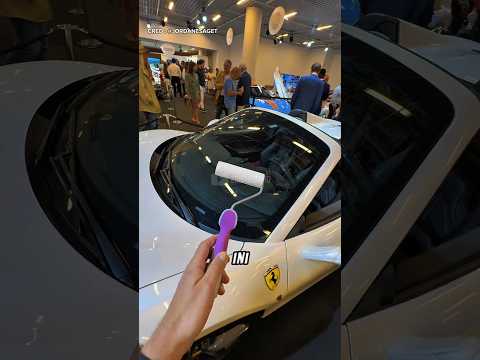 Dari Coretan Iseng Jadi Karya Seni Berkelas di Showroom Ferrari !!