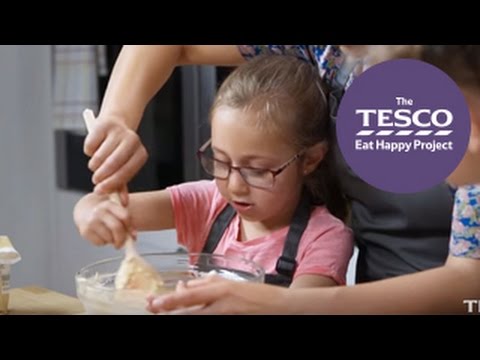 Zesty raspberry and lemon muffins ready in just 10 minutes - Eat Happy Project recipes for children