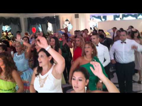 DANZA KUDURO BALLI DI GRUPPO MATRIMONIO - PLAZA VASTO - ANIMAZIONE DUO FRANCESCO BARATTUCCI