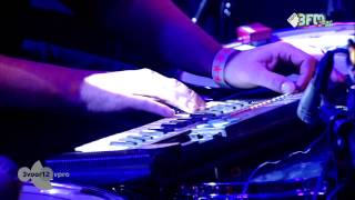 Moss - Slower End Live bij de Song van het Jaar 2014