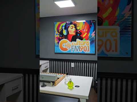 Antes e depois do Studio da Cultura FM