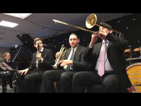 Jazz Me Blues - Andy Schumm's Bix Beiderbecke & His Gang - Whitley Bay 2016