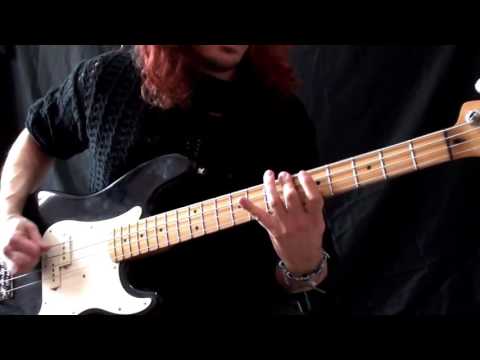 download lagu mp3 mp4 Ufo Doctor Doctor Bass, download lagu Ufo Doctor Doctor Bass gratis, unduh video klip Ufo Doctor Doctor Bass