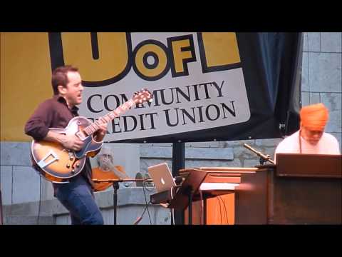 Dr. Lonnie Smith Trio, Mellow Mood.