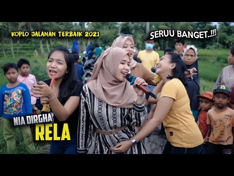BAHAGIANYA SAMPAI KE JIWA SAAT NIA DIRGHA MENYANYIKAN LAGU RELA VERSI DANGDUT JALANAN IRAMA DOPANG