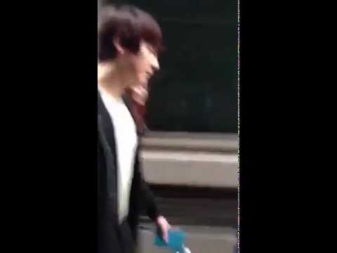 130319 Super Junior Kyuhyun leave @ S.M building 事務所