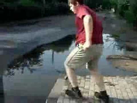 Koleś ćwiczył parkour'a