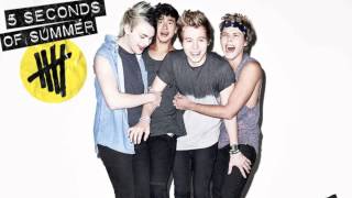 5 Seconds Of Summer- She Looks So Perfect (Ashton and Michael Demo)