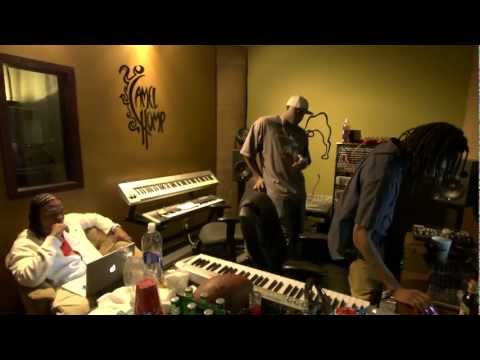 In Studio w/ @OgenoVI x @Kissinger_300 x @Hitmanbeatz x @thebutlerboys