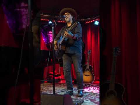 Dan Navarro - Walking on a Wire