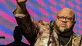 Fred Hammond &amp; Donnie Mcclurkin sing &quot;Stand&quot;