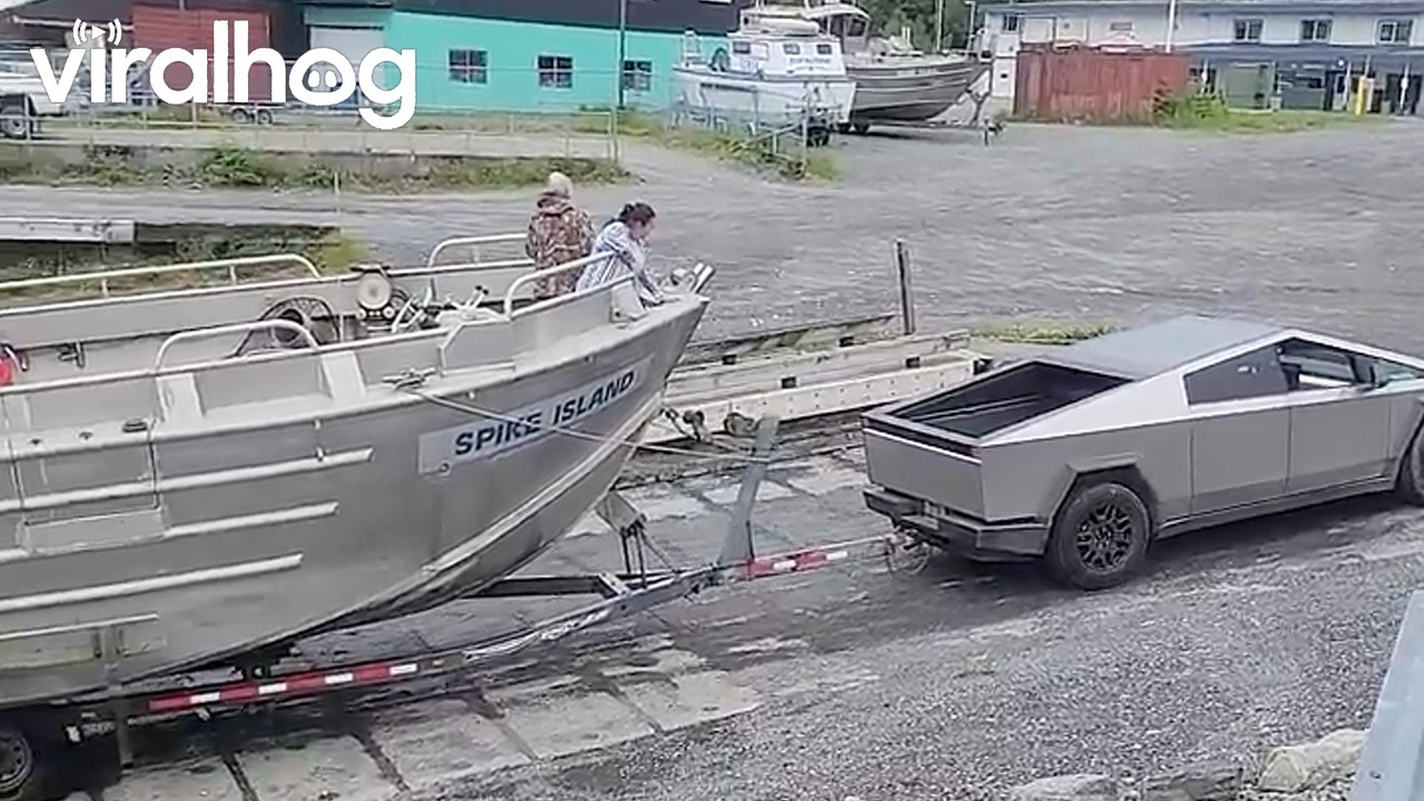Truck Tows a Boat and Another Car || ViralHog