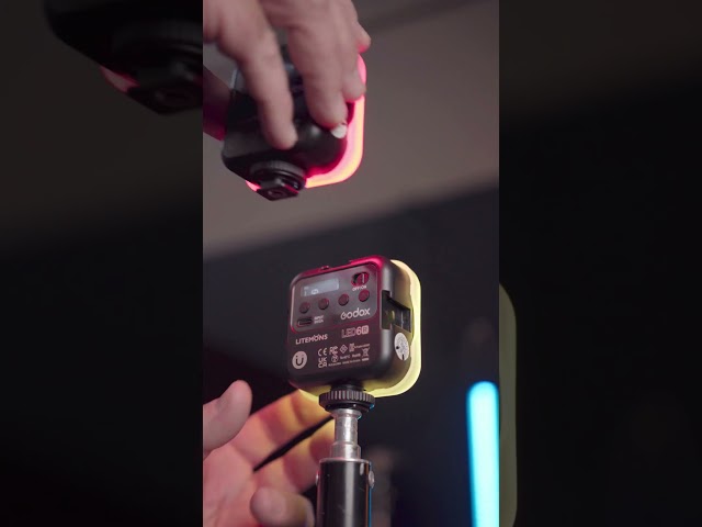 Vídeo relacionado con GODOX LITEMONS LED6R RGB Lámpara de vídeo LED, mini luz de llenado recargable, 3200K-6500K, regulable, 13 efectos de iluminación, soporte de adsorción magnética con 3 soportes para zapatos fríos
