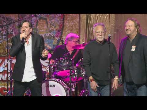 BILLY J KRAMER  LIVE