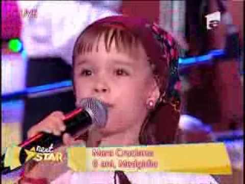 Micuta Mara Crucianu a ridicat juriul in picioare cu o hora moldoveneasca