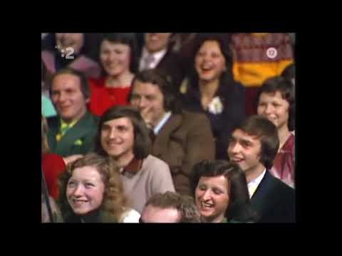 Ivan Krajíček a Oldo Hlaváček  -  scénka