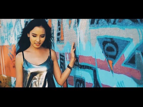 Frankseal ft Undika- 100 Udaa (MV)