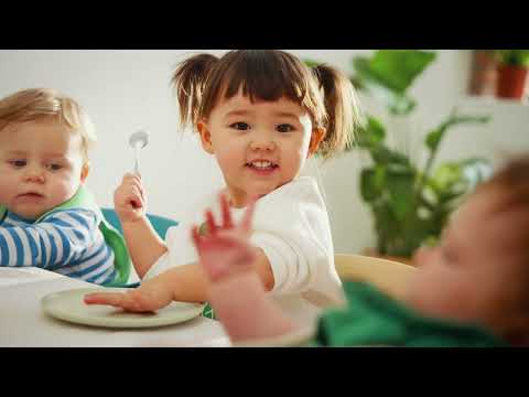 藝人-馬力歐套組【KAOS】Klapp折疊成長餐椅組(永續新星)-主體＋護圍＋餐盤+坐墊