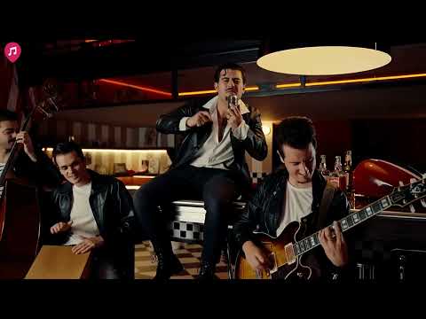 Wedding Roaming Band in Milan, Italy - The Showmen