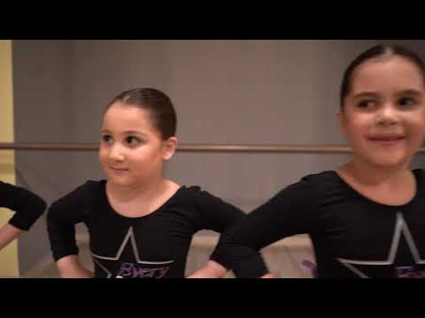 Every dance studio / Naxapatrastakan dasaran / haykakan par /  2020
