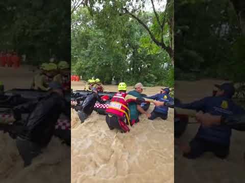 Gobernador Zorro lidera evacuación de familias afectadas por creciente del río Tocaría en Nunchía