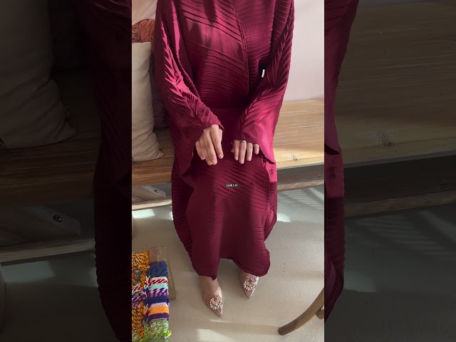 عباية عنابي بتكسيرات