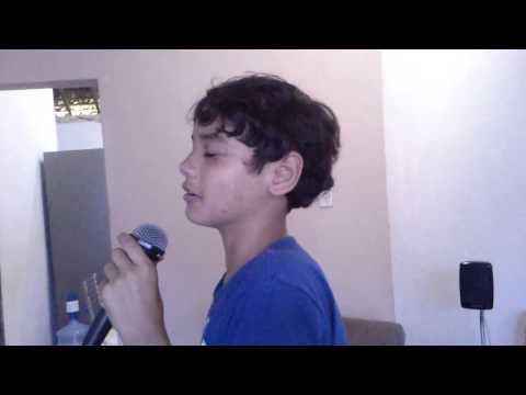 Gregory Tenorio cantando musica de Daniela Araújo