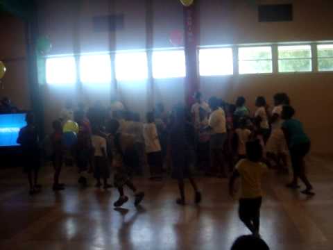 fantasy Boi jluv singing for the kidz