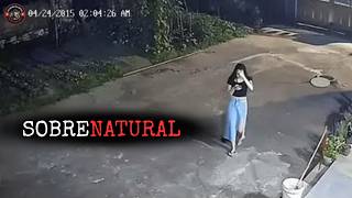 8 VÍDEOS SOBRENATURAIS REAIS ASSUSTADORES FLAGRADOS POR CÂMERAS!!