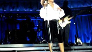 Tina Turner live in London final song Be tender with me baby may 2009