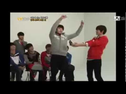 Sunggyu and Seongyeol aegyo