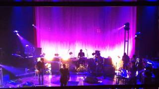 The National perform "Squalor Victoria"