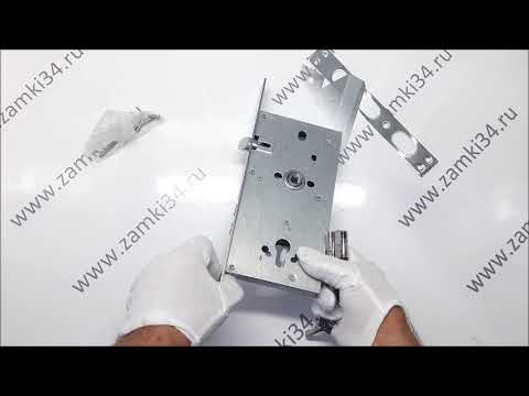 Шаг 2: Откройте дверь и извлеките бойлер