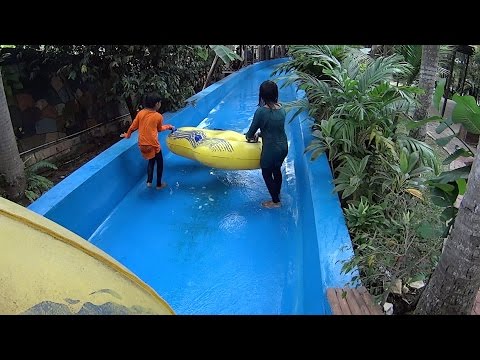 download lagu mp3 mp4 Wet Wet World, download lagu Wet Wet World gratis, unduh video klip Wet Wet World