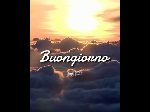 Buongiorno (video di alba tra le nuvole)