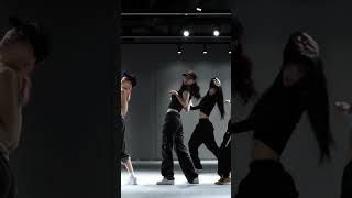 Download lagu [Karina Focus] - aespa 에스파 'Whiplash' Dance Practice mp3
