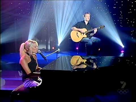 Candice Alley - Falling (live on the Good Friday Appeal)