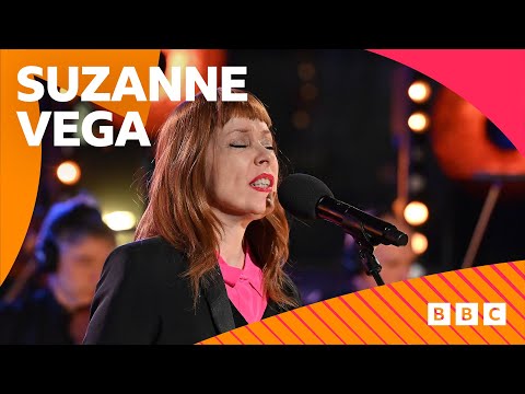Suzanne Vega - Tom's Diner ft BBC Concert Orchestra (Radio 2's Piano Room)