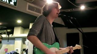 חשש אמיתי - Velvet (קאבר ל-Eagulls)