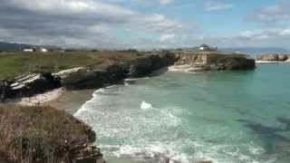 preview picture of video 'Viajes: Así es la PLAYA Os Castros en Ribadeo, costa de Lugo, Galicia'