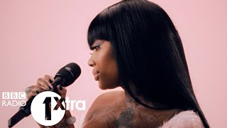 Summer Walker covers Bag Lady - Erykah Badu  (1Xtra Live Lounge)