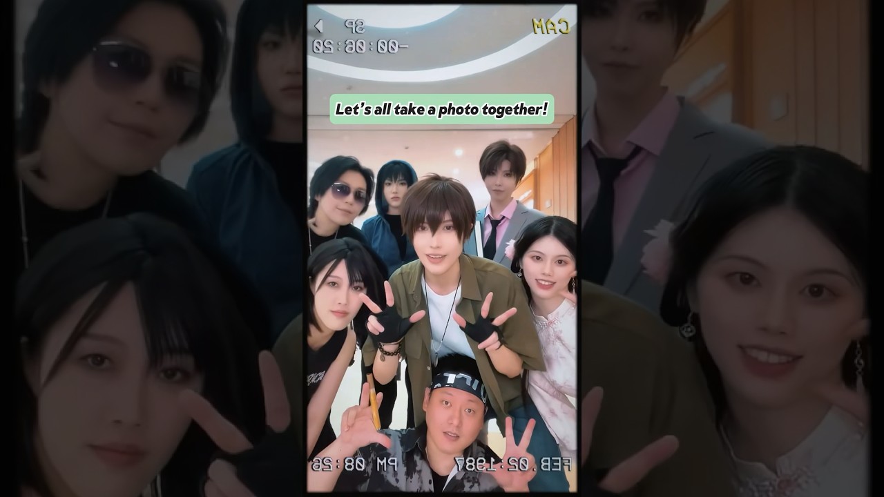 When you want to take a photo by yourself...😂#cosplayer #中性女子 #funnycomedy #fyp #盗墓笔记