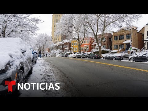 Nueva York se prepara para la peor nevada de los últimos tres años | Noticias Telemundo
