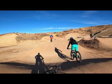 Santa Clarita Bike Park - Pump track: 1-1-2021