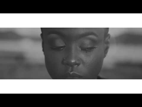 NIKI MC - STAY AWAY [ Prod by AxelR ] Official Video