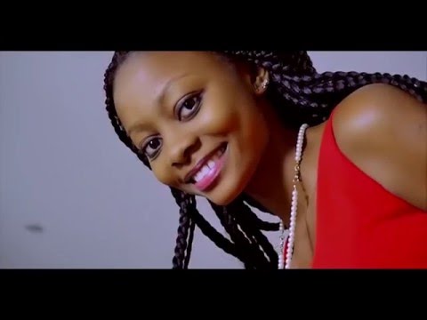 Kandia Kora - Fais Bisous (clip officiel)