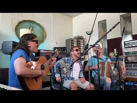 "Jo es is woah" ACCUSTIC VERSION - Paco Mendoza - Toni Deluxe - Christoph Blatzer