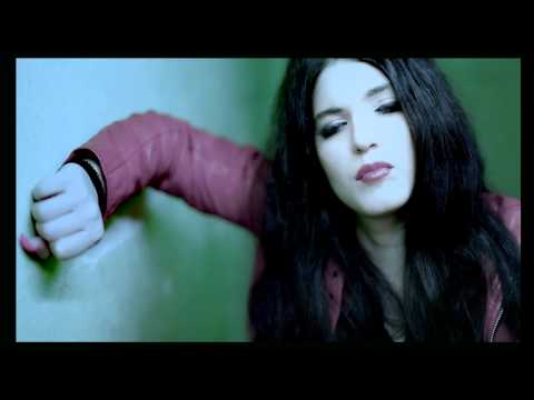 Tina Vukov ft. Fred Cooper - Njemu (2012 video)