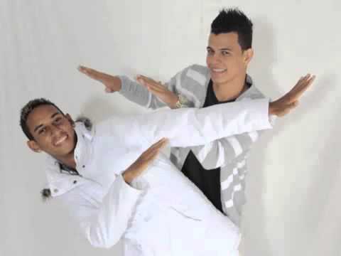 Mc Tocha E Dadá Boladão  Skilo E Derk Senta Em Camera Lenta - OFICIAL 2013 Deejhay Wendel